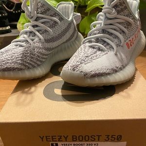 Yeezy Boost 350 V2 - Blue Tint